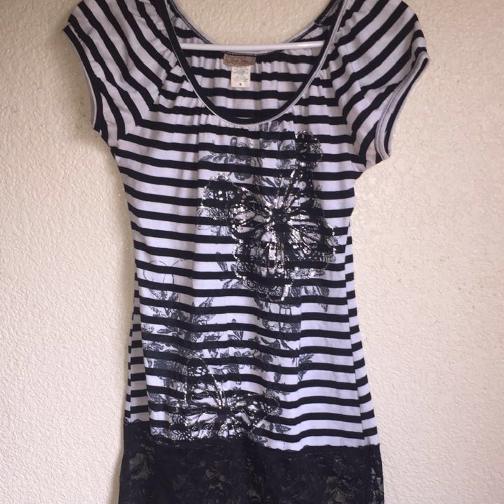 striped shirt